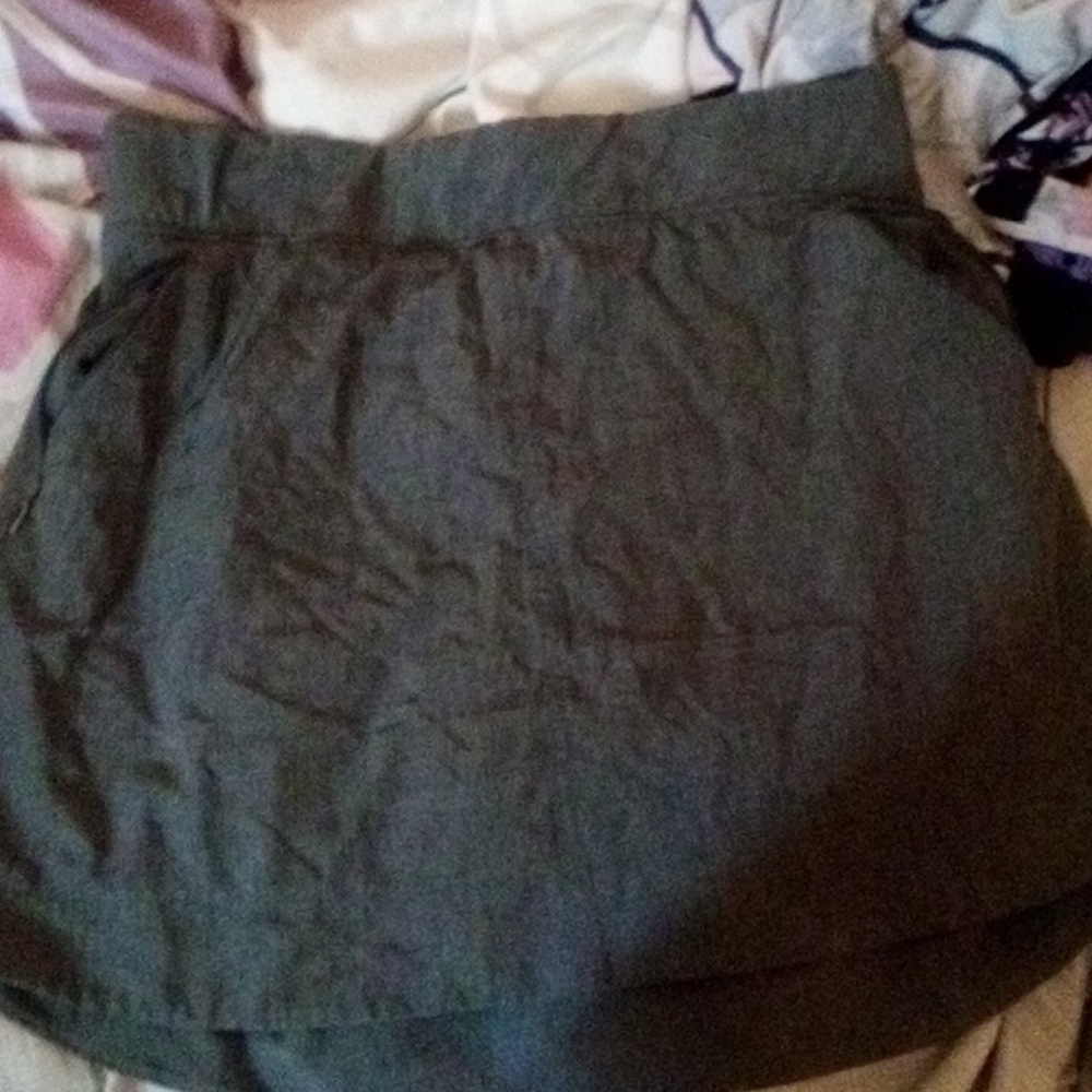 Freely youth skirt.